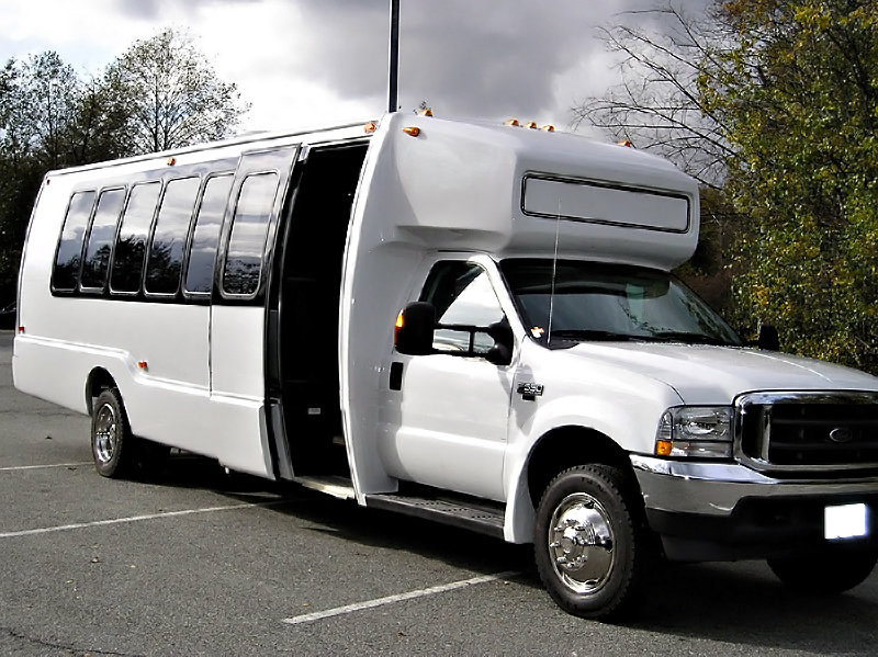 Durham 22 Passenger Party Bus